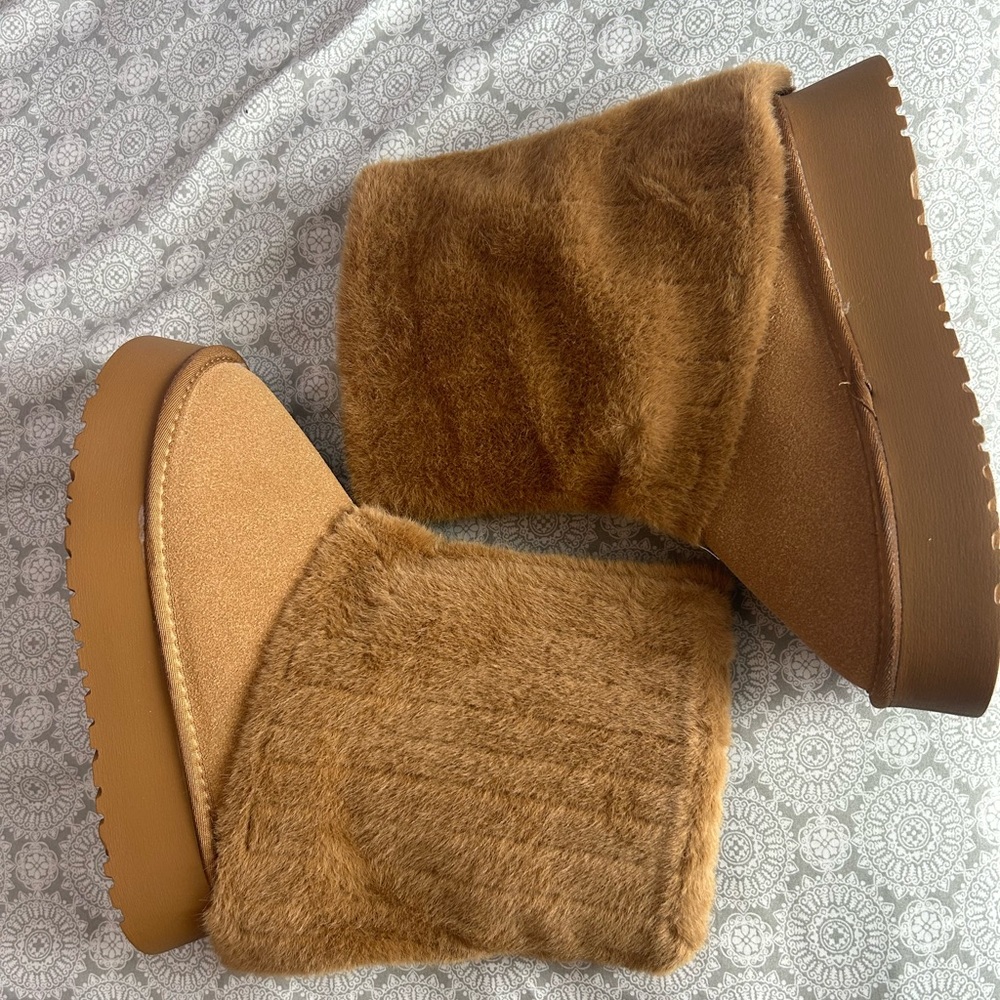 Size 5.5 brown soft platform boots
